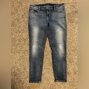 Womens Lucky Lolita Super Skinny size 12/31 Jeans